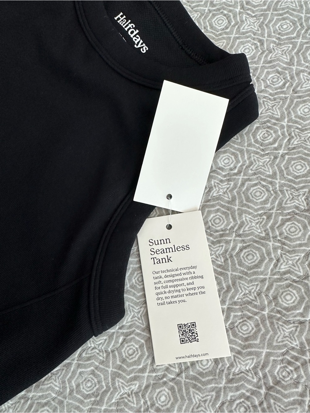Black High-Neck Ribbed Tank Crop Top - Picture 4 of 9